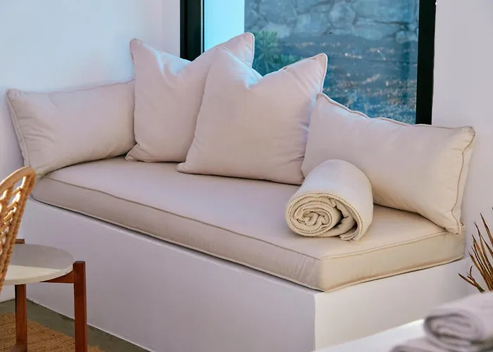 Casa Del Aljibe - El Estudio * Mácher