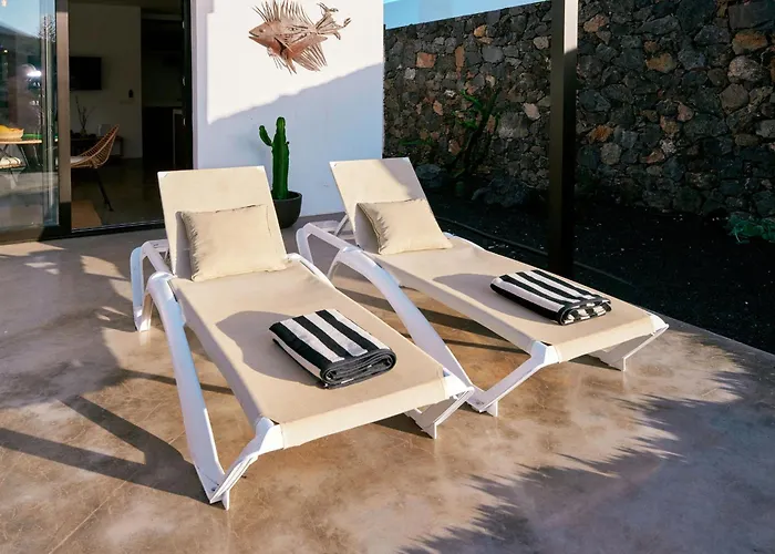 Casa Del Aljibe - El Estudio * Mácher