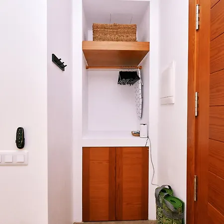 Casa Del Aljibe - El Estudio * La Asomada (Lanzarote)