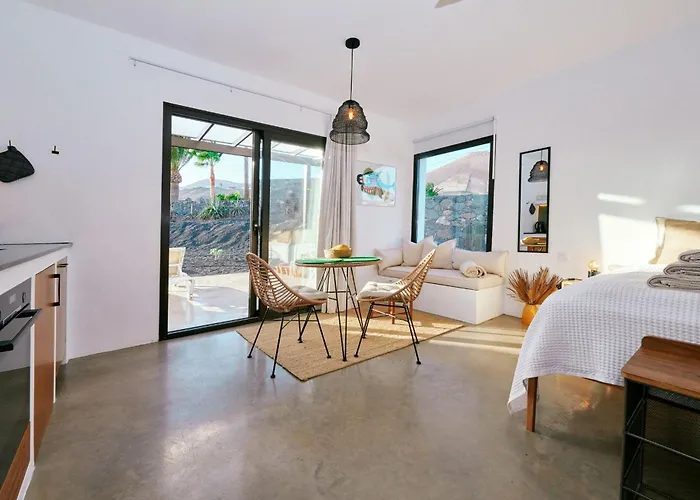 Casa Del Aljibe - El Estudio Nyaraló